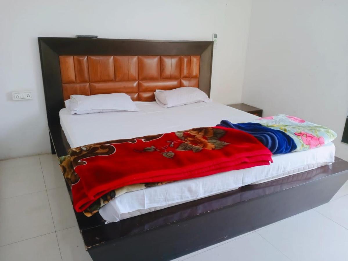 Homestay Ac Dormitory New Delhi Exterior foto