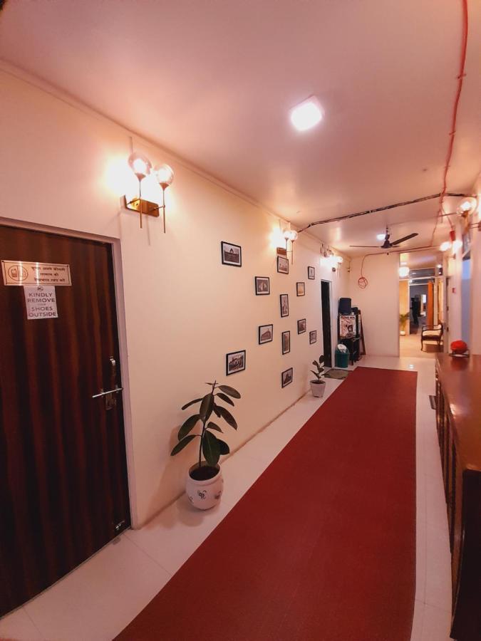 Homestay Ac Dormitory New Delhi Exterior foto