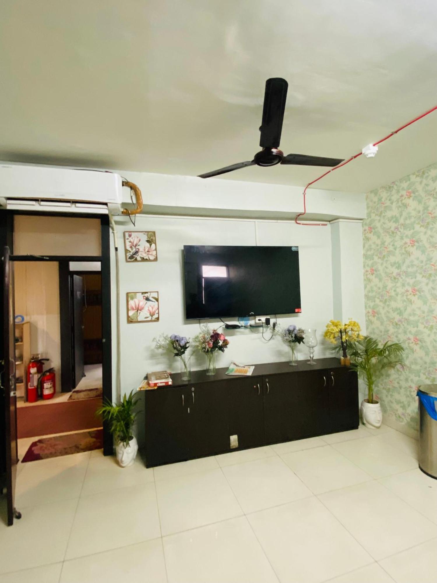 Homestay Ac Dormitory New Delhi Exterior foto