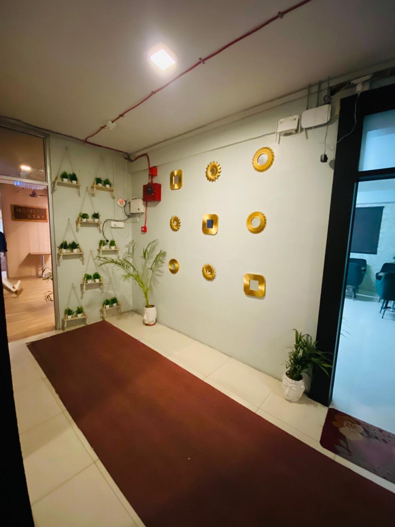 Homestay Ac Dormitory New Delhi Exterior foto