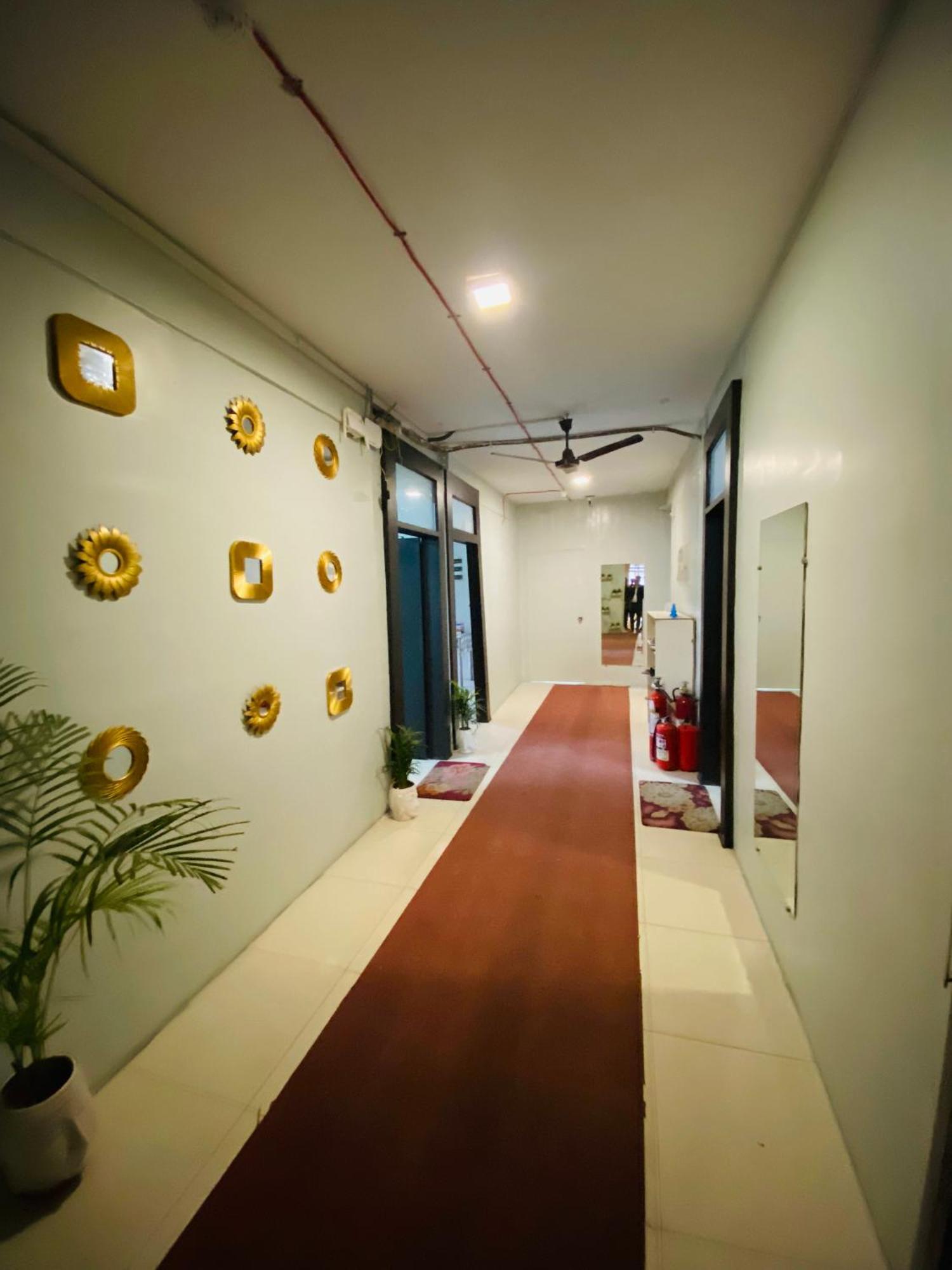 Homestay Ac Dormitory New Delhi Exterior foto
