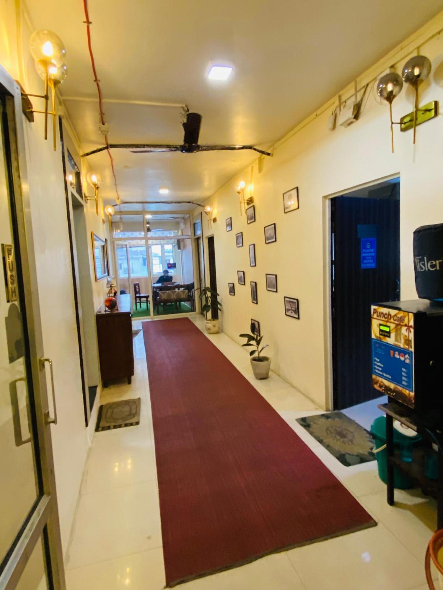 Homestay Ac Dormitory New Delhi Exterior foto