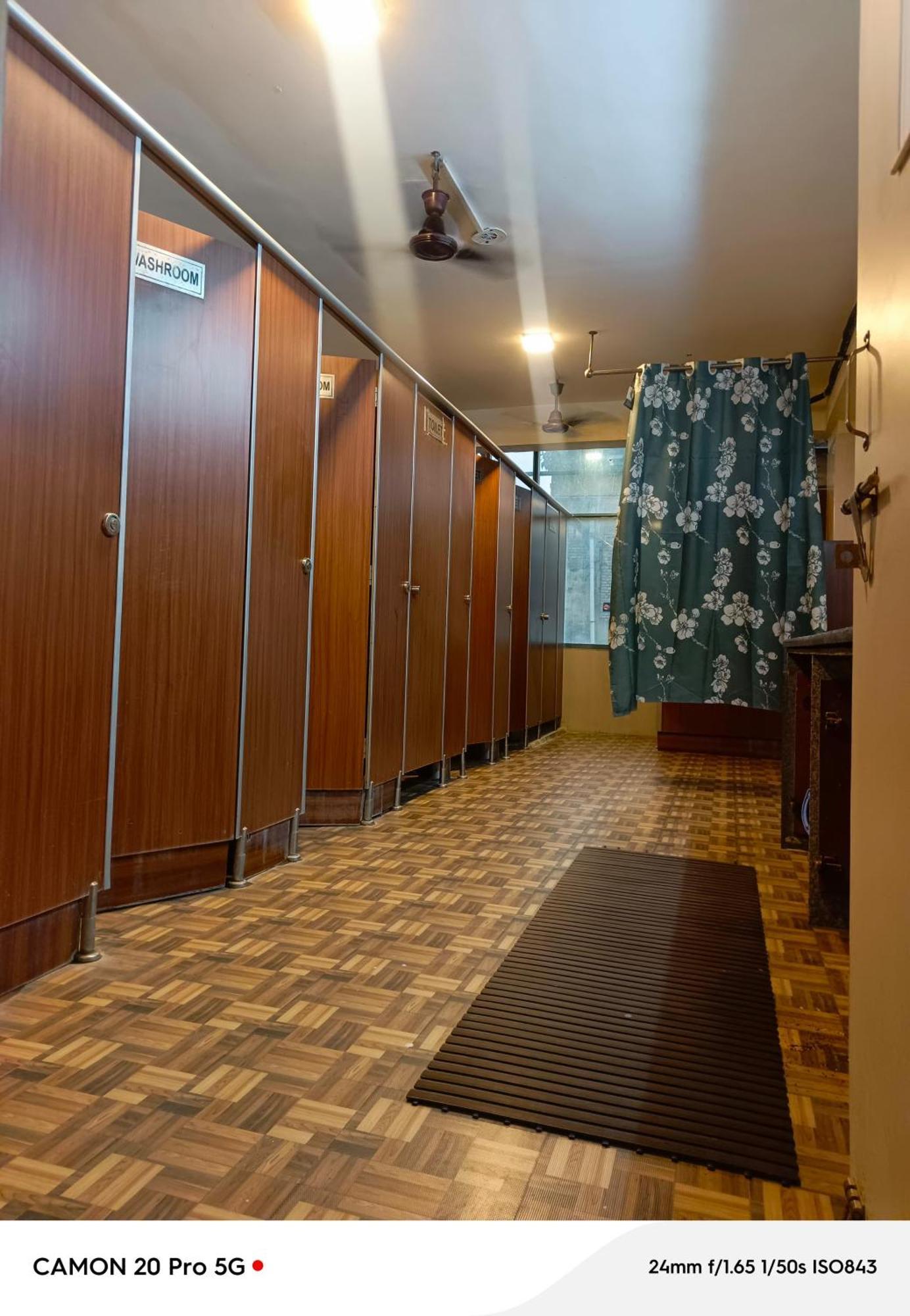 Homestay Ac Dormitory New Delhi Exterior foto