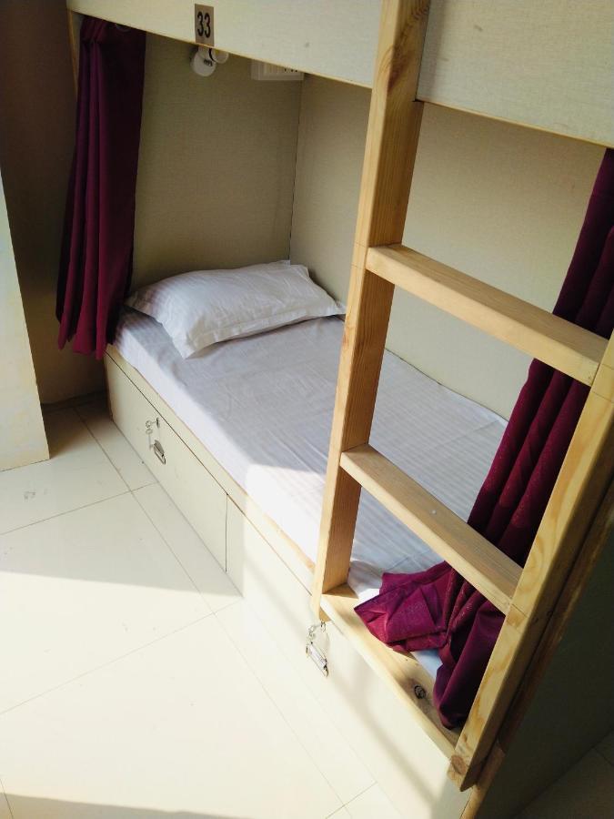 Homestay Ac Dormitory New Delhi Exterior foto